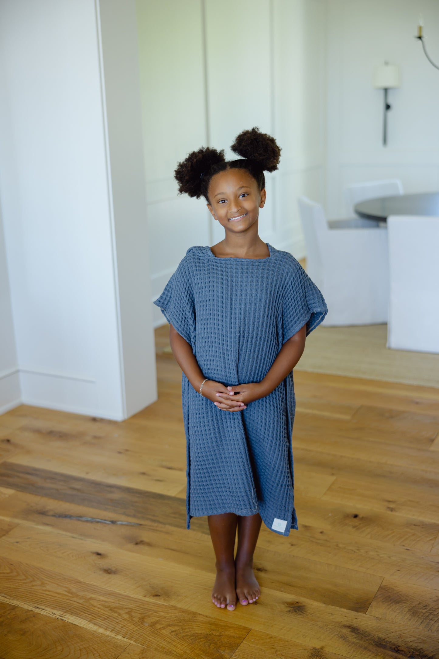 WAFFLE BEACH PONCHO: NAVY